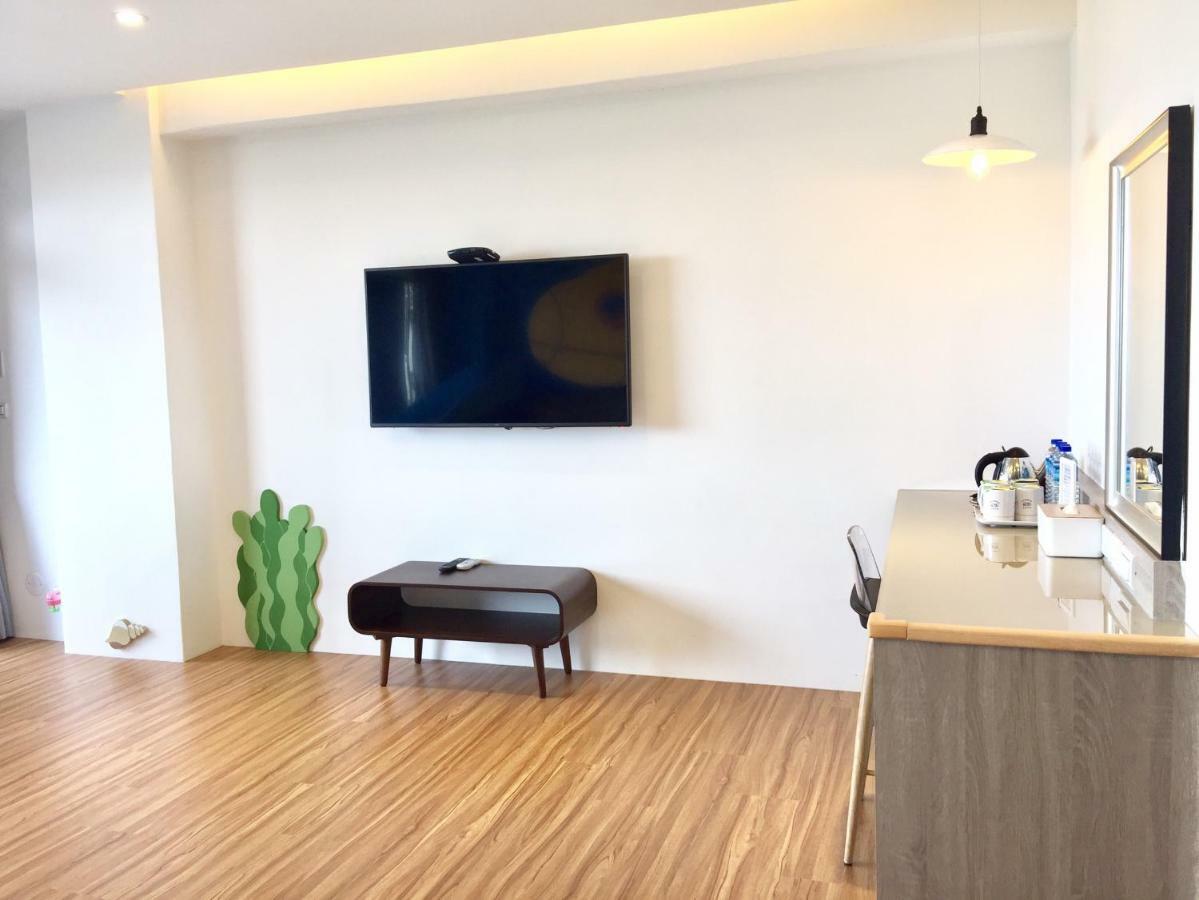 Two Home Inn Hualien Exterior foto